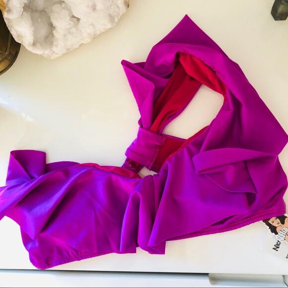 NEW NICOLITA Fuschia Pink Ruffle Bandeau Swim Top - Picture 8 of 8